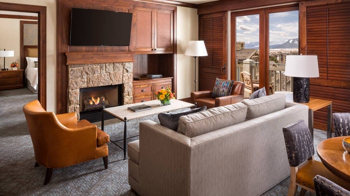 Four Seasons Jackson Hole - Mountain View One Bedroom Suite