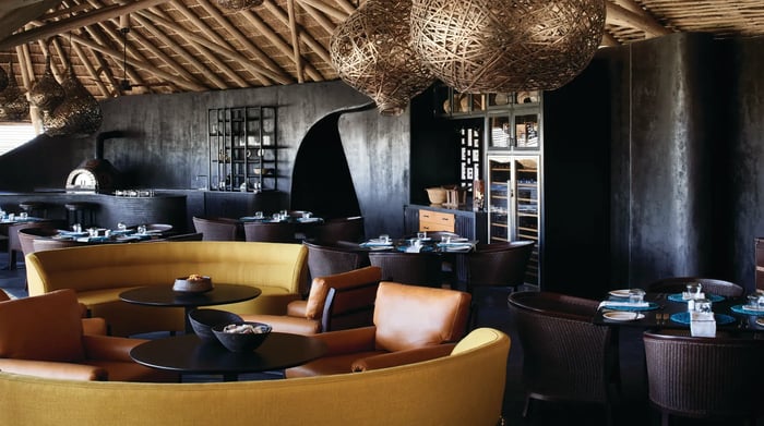 Belmond Eagle Island lounge