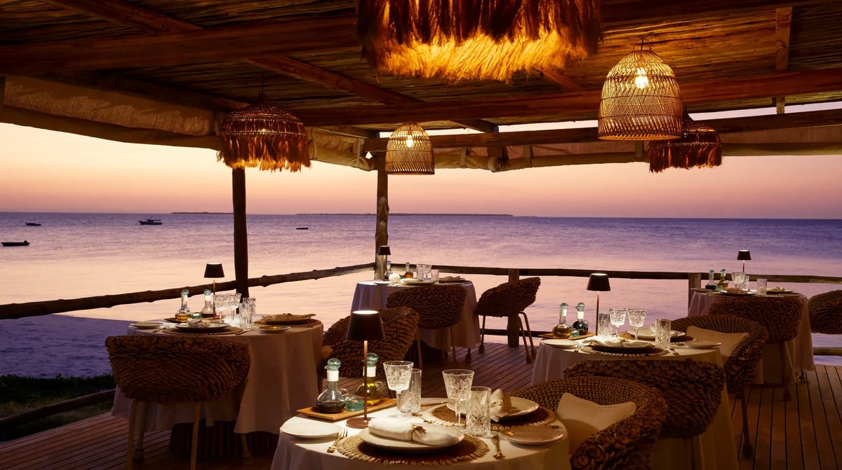 LABA LABA Fanjove Island dinner night with view