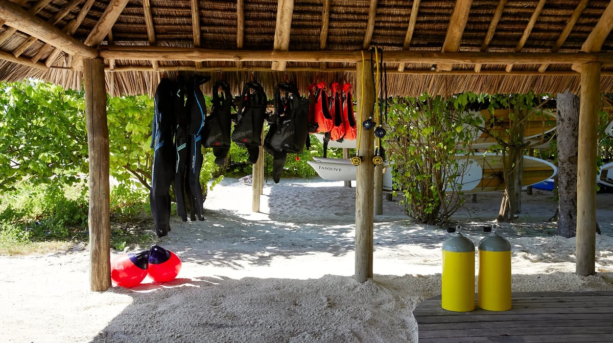 LABA LABA Fanjove Island diving supplies
