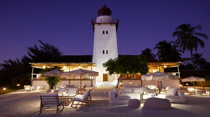 LABA LABA Fanjove Island lighthouse night