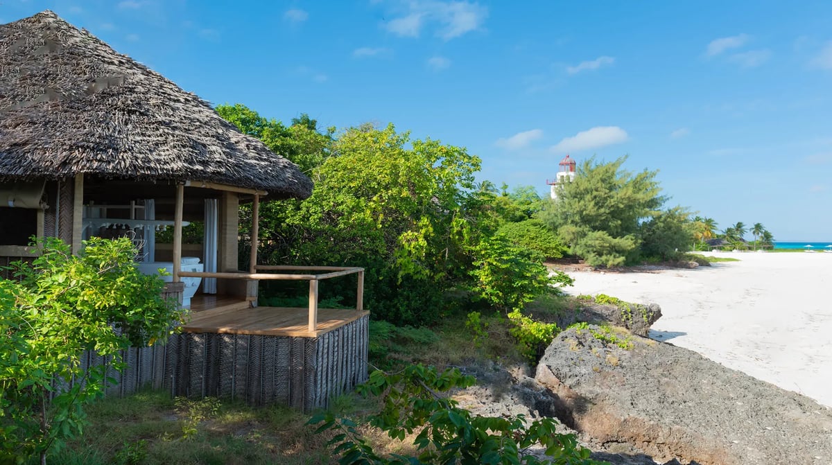 LABA LABA Fanjove Island outside