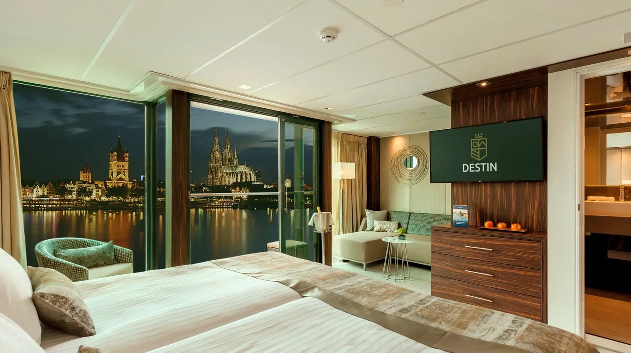 Amadeus Imperial - A-suite (kerst) met Destin logo