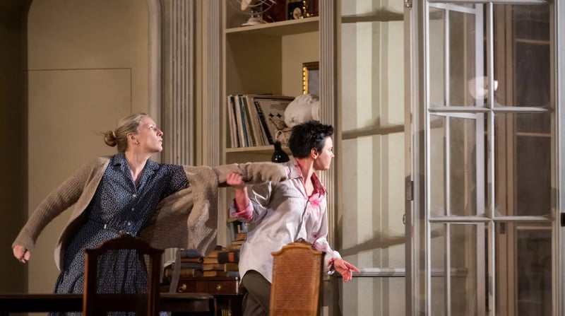 Opera Elektra Staatsoper Hamburg c_Monika Rittershaus 1