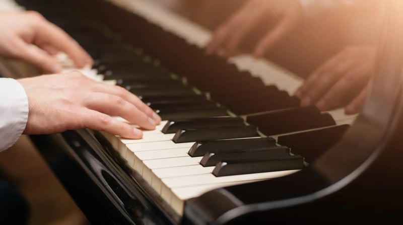 Piano (1)