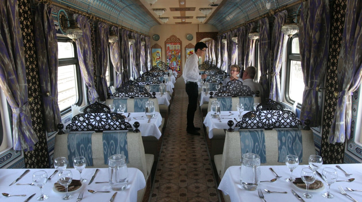 Orient Silk Road Express_Restaurant_1