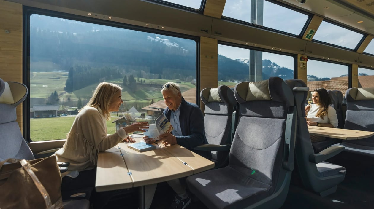 Golden Pass Panorama Express (1)