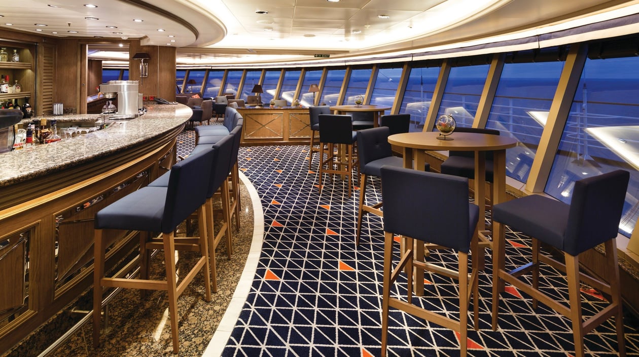 Silver Spirit observation lounge (2)-1