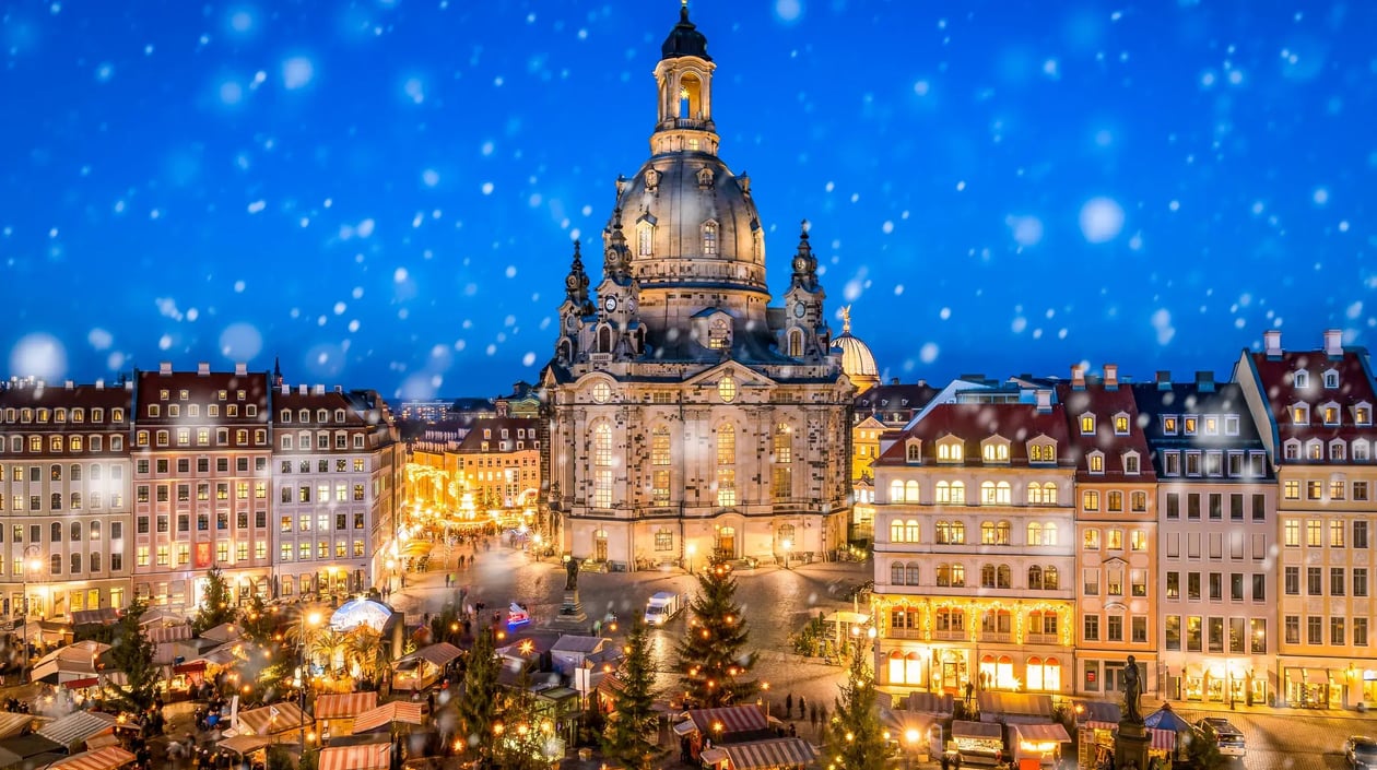 Frauenkirche Dresden kerstmarkt, shutterstock_1522338218