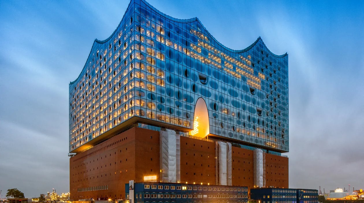 Elbphilharmonie Nordostansicht Abend c_Thies Raetzke