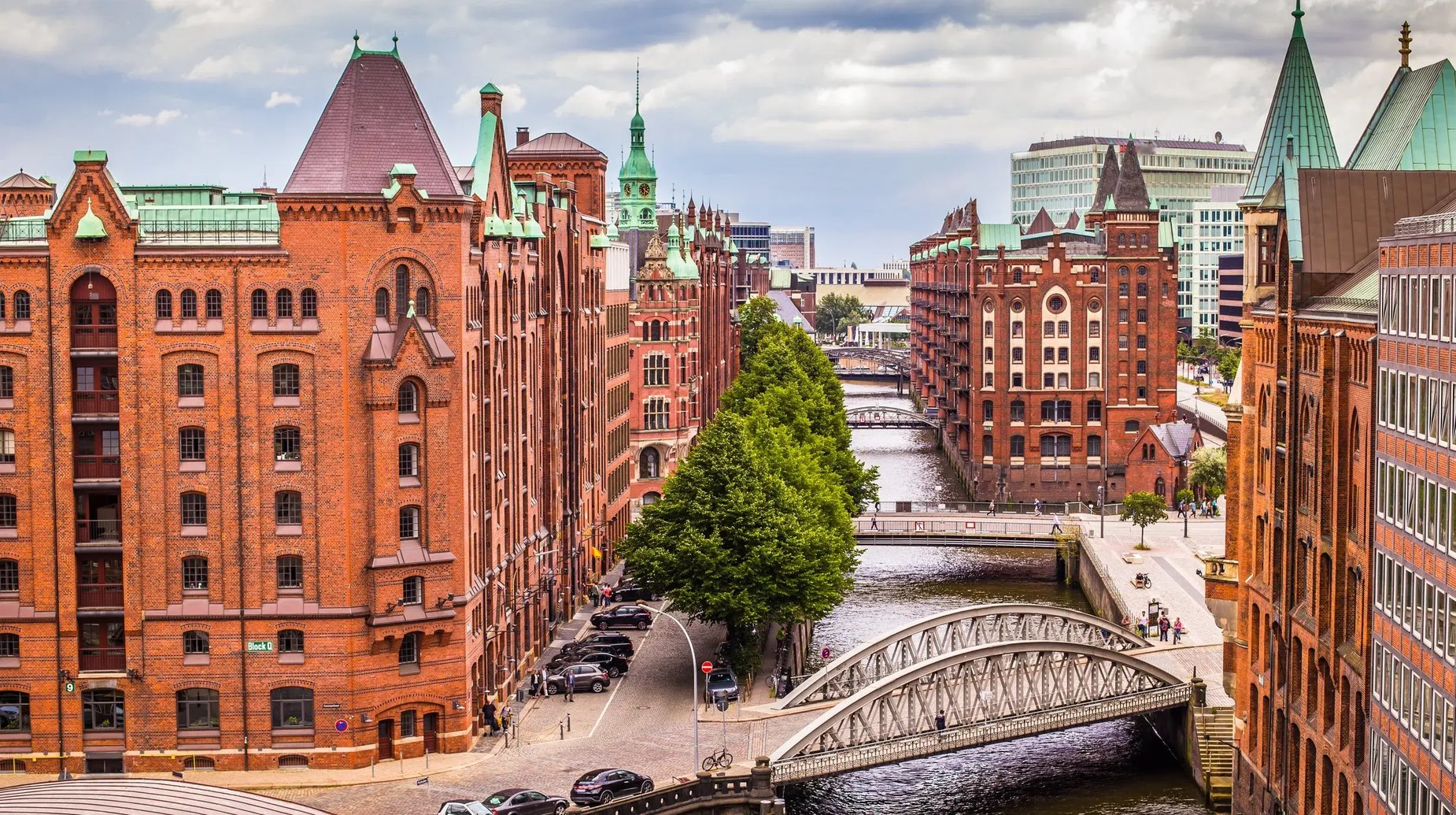 Hamburg Speicherstadt shutterstock_1242947341