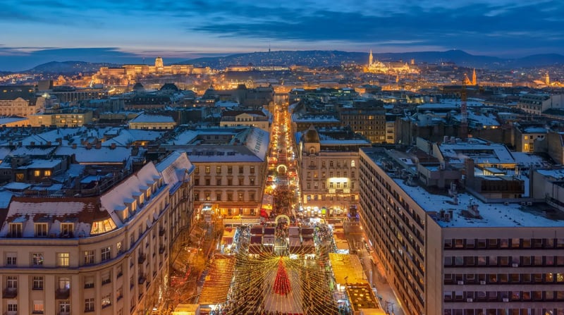 Kerstmarkt Boedapest, shutterstock_1487355143