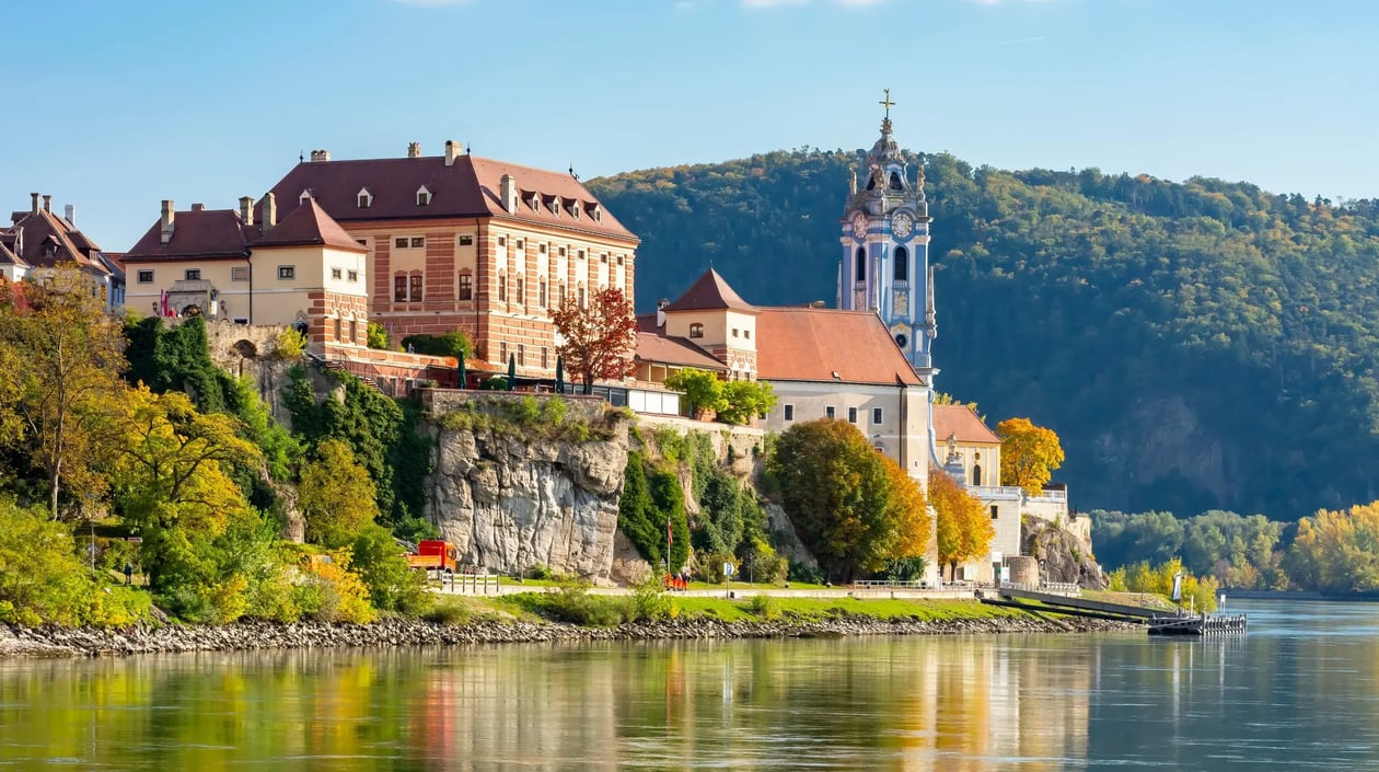 shutterstock Durnstein_2196356497