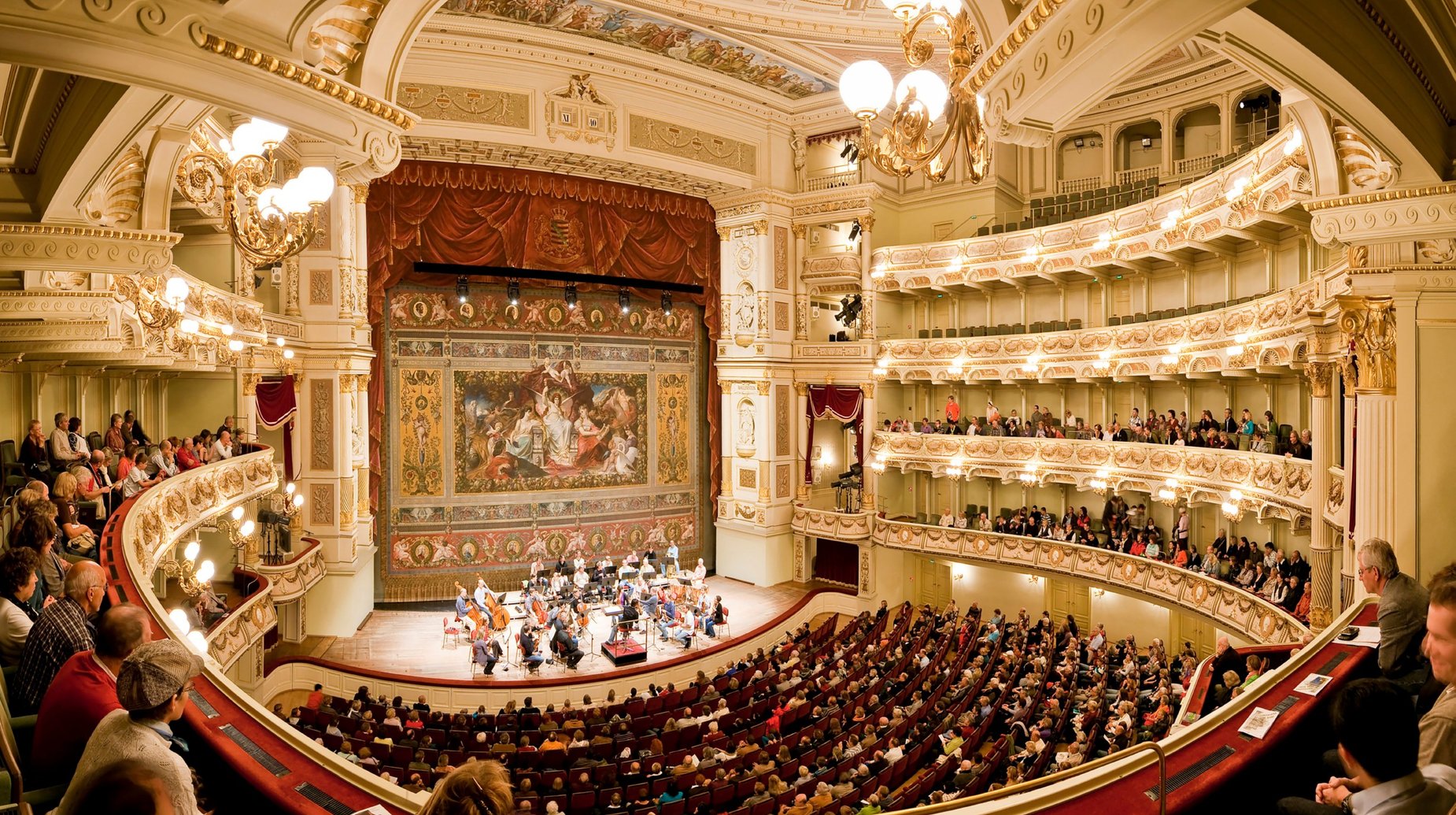 Semper Opera