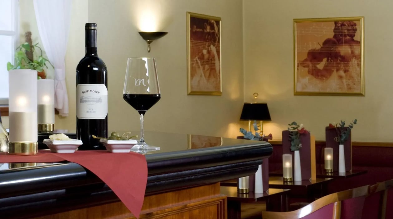 Hotel Mercure Biedermeier Bar