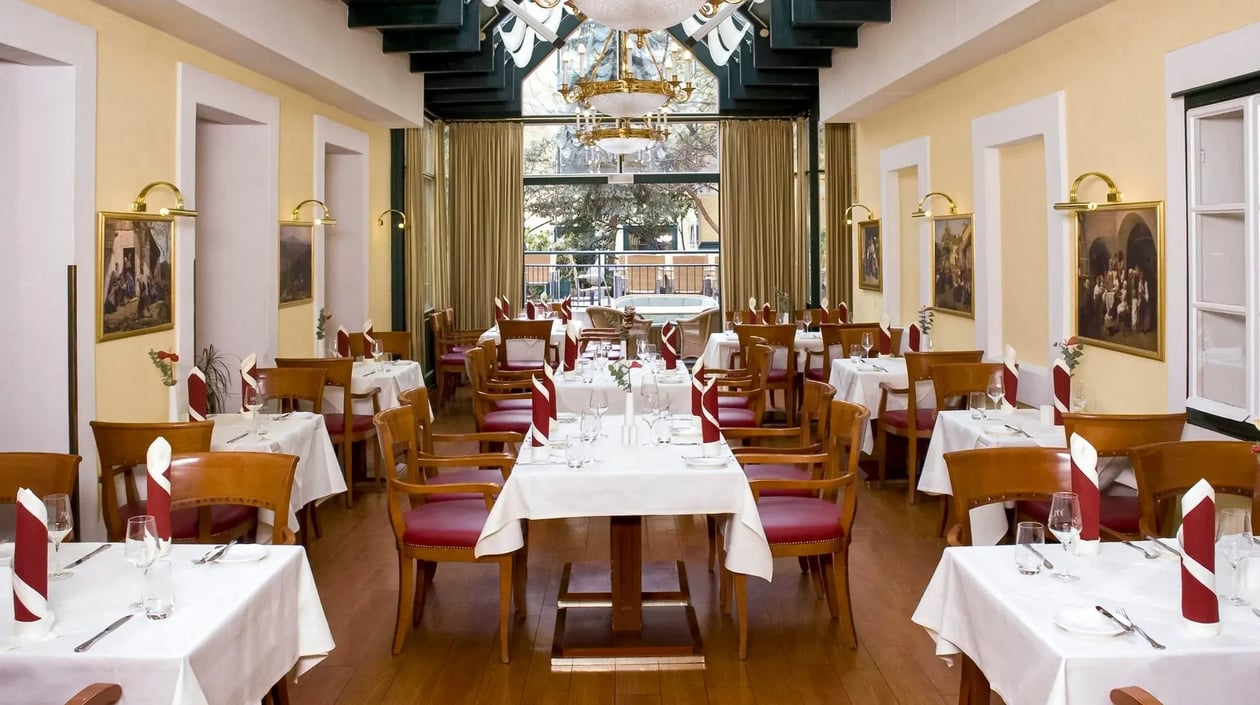 Hotel Mercure Biedermeier restaurant1