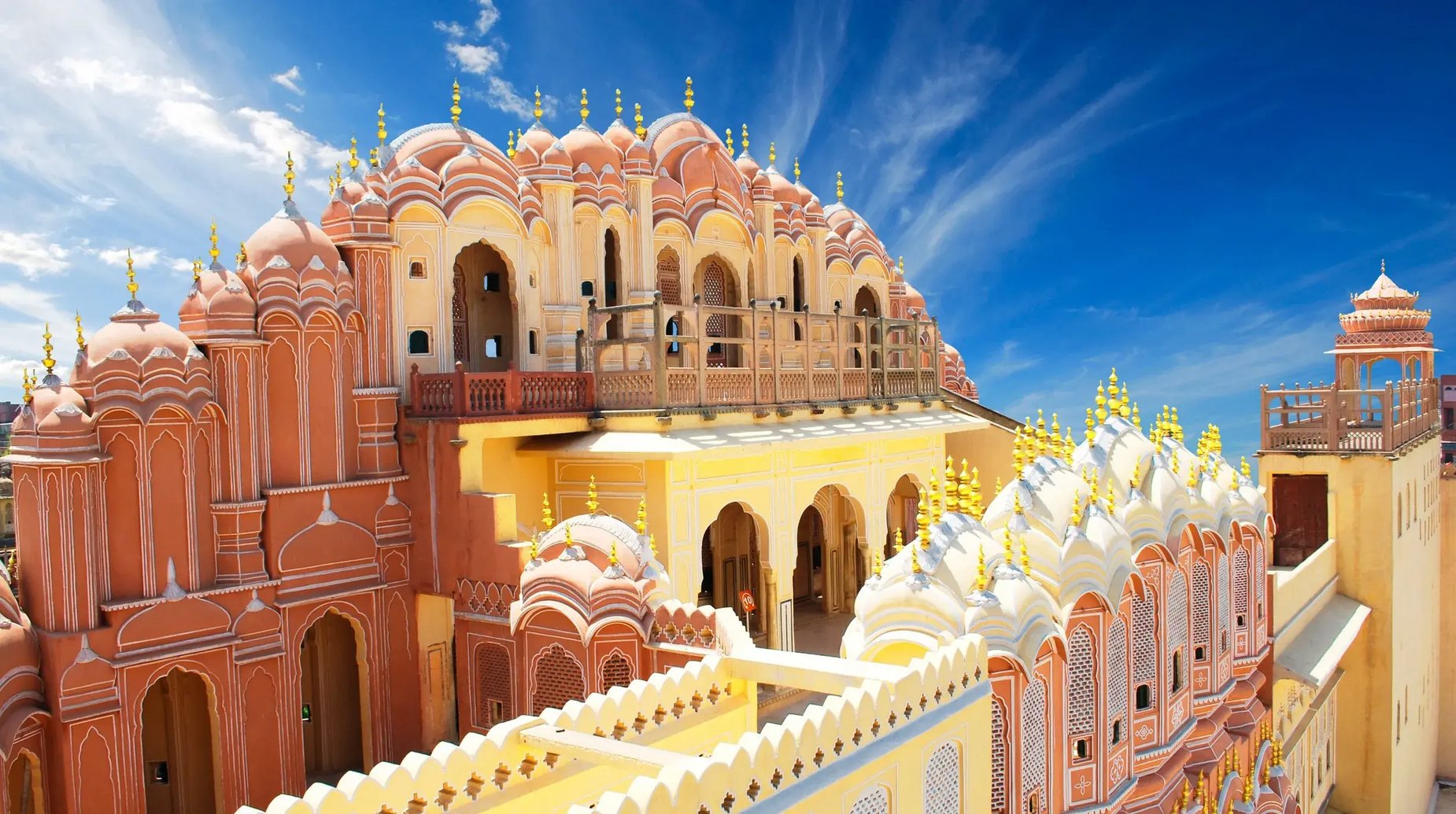 Algemeen hoofdfoto 1 shutterstock_149304008 CG16 Hawa Mahal, the Palace of Winds, Jaipur, Rajasthan, India